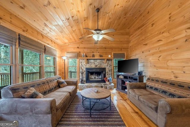 1165 Little Bushy Head Road 220, Blue Ridge, GA 30522