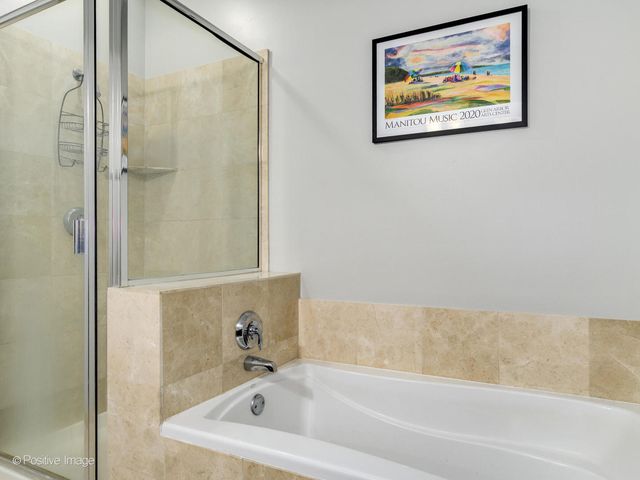 565 W QUINCY Street 1602, Chicago, IL 60661