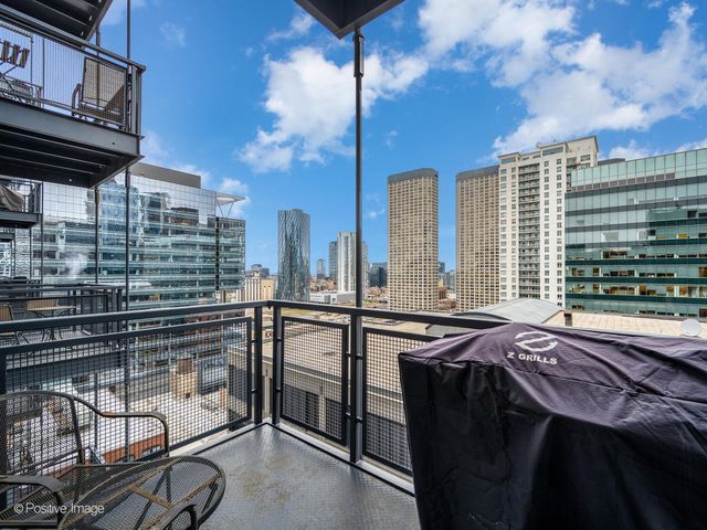 565 W QUINCY Street 1602, Chicago, IL 60661