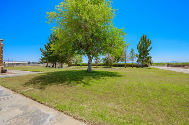 2303 E Hulet Avenue, Mohave Valley, AZ 86440