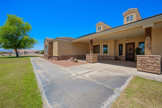 2303 E Hulet Avenue, Mohave Valley, AZ 86440