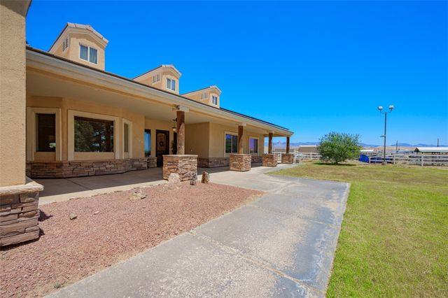 2303 E Hulet Avenue, Mohave Valley, AZ 86440