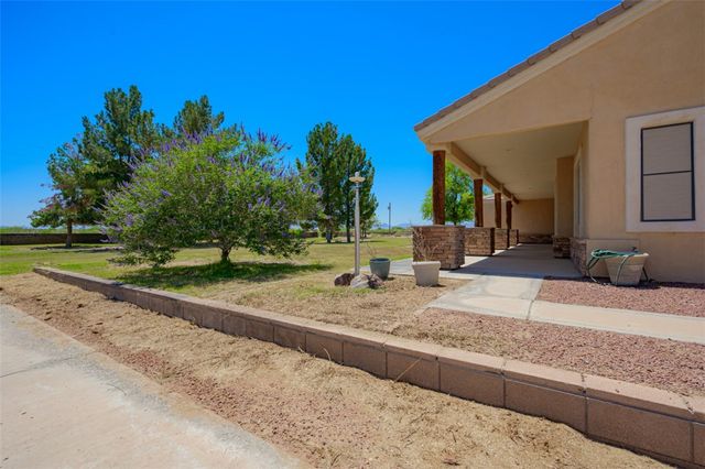 2303 E Hulet Avenue, Mohave Valley, AZ 86440