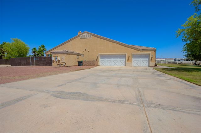 2303 E Hulet Avenue, Mohave Valley, AZ 86440