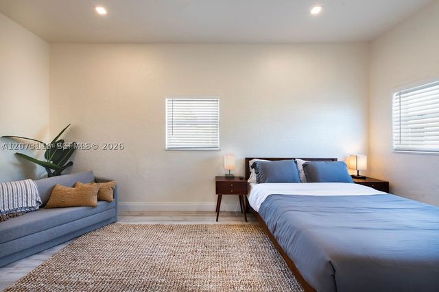 115 SE 2nd St 2, Hallandale Beach, FL 33009