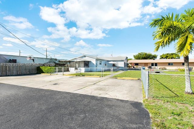 115 SE 2nd St 2, Hallandale Beach, FL 33009