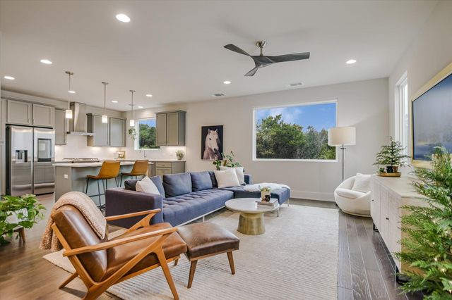 5212 Pink Poppy PASS 20, Austin, TX 78735