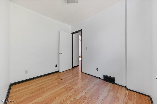 932 Cole Avenue, Akron, OH 44306