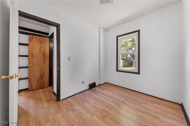 932 Cole Avenue, Akron, OH 44306