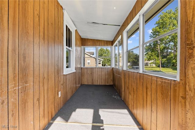 932 Cole Avenue, Akron, OH 44306