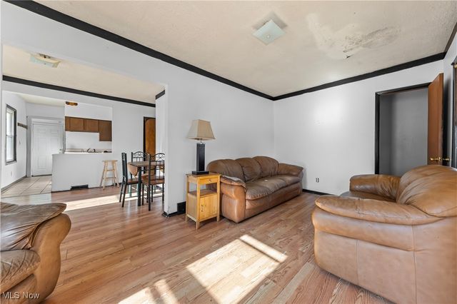 932 Cole Avenue, Akron, OH 44306