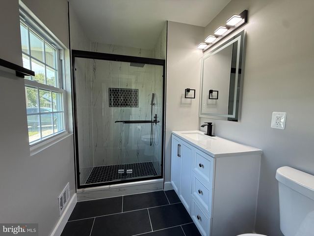 7907 COLORADO SPRINGS DR, Springfield, VA 22153