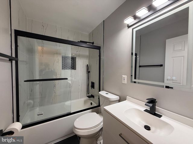 7907 COLORADO SPRINGS DR, Springfield, VA 22153