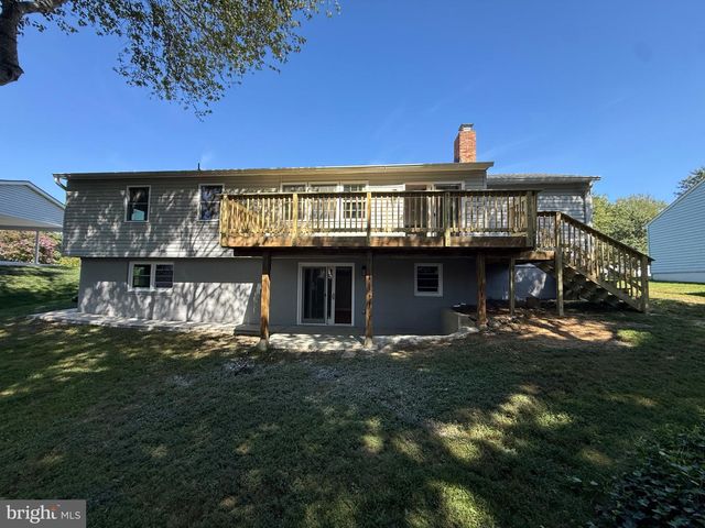 7907 COLORADO SPRINGS DR, Springfield, VA 22153
