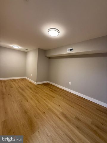 7907 COLORADO SPRINGS DR, Springfield, VA 22153