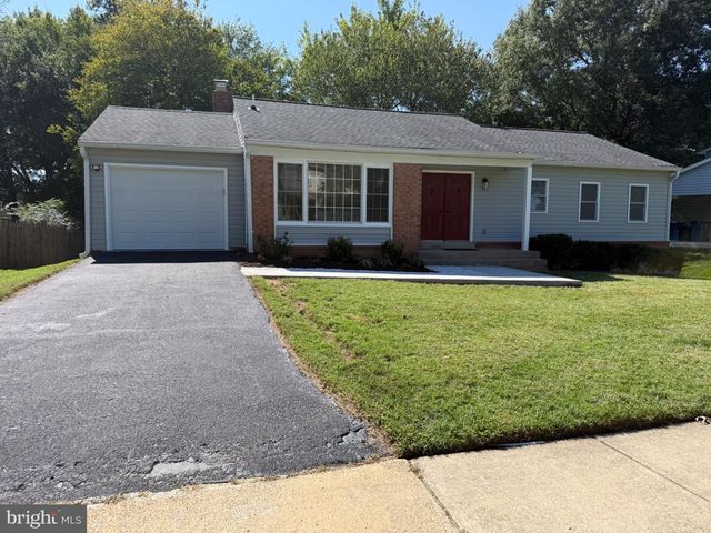 7907 COLORADO SPRINGS DR, Springfield, VA 22153