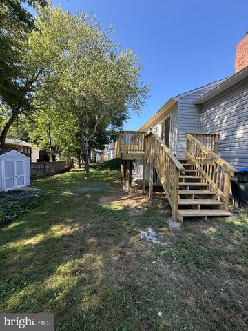 7907 COLORADO SPRINGS DR, Springfield, VA 22153