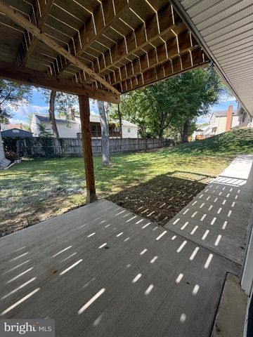 7907 COLORADO SPRINGS DR, Springfield, VA 22153
