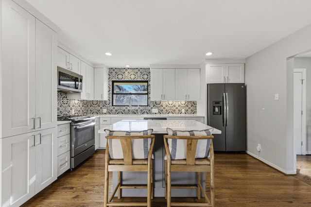 10123 Solta Drive, Dallas, TX 75218