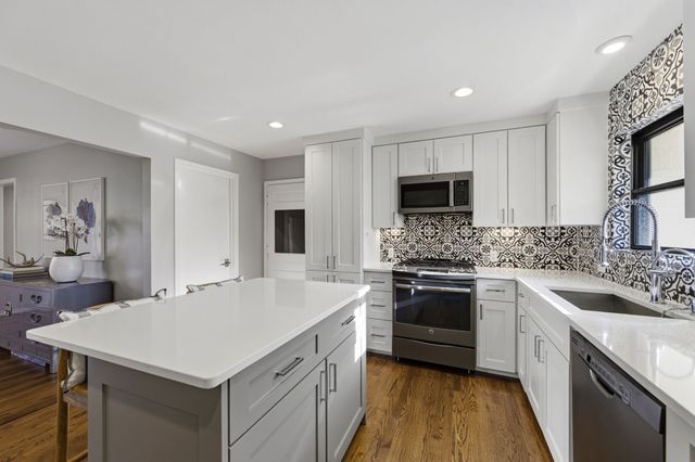 10123 Solta Drive, Dallas, TX 75218