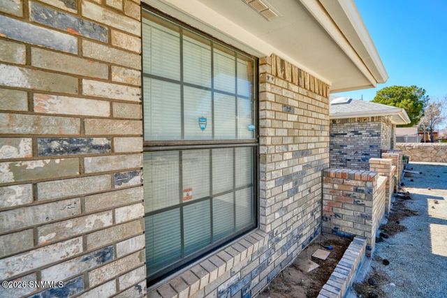 865 Cedardale Drive, Las Cruces, NM 88005