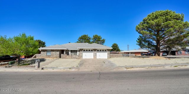 865 Cedardale Drive, Las Cruces, NM 88005