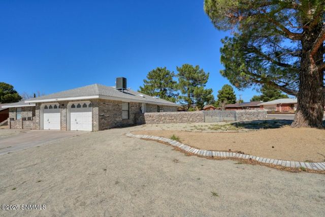 865 Cedardale Drive, Las Cruces, NM 88005