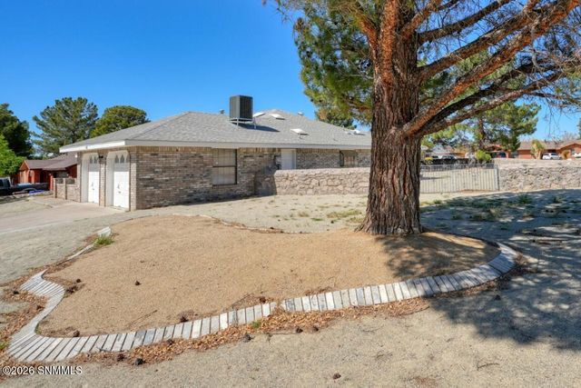 865 Cedardale Drive, Las Cruces, NM 88005