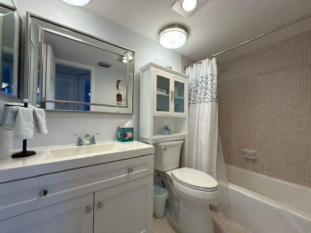 29 Yacht Club Drive 306, North Palm Beach, FL 33408