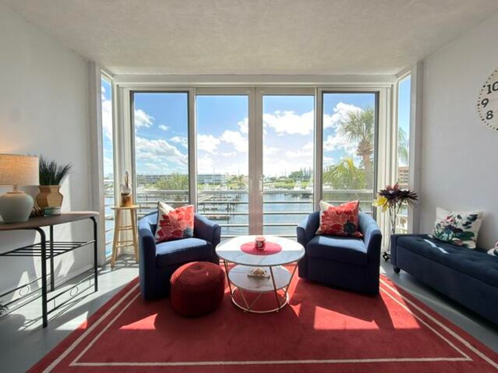 29 Yacht Club Drive 306, North Palm Beach, FL 33408