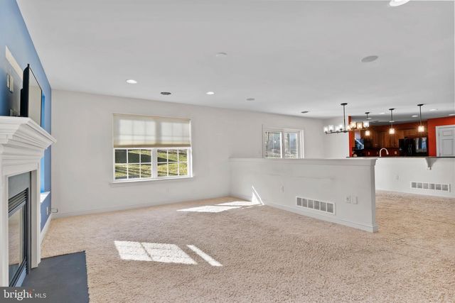 15 WARGO LN, Dillsburg, PA 17019