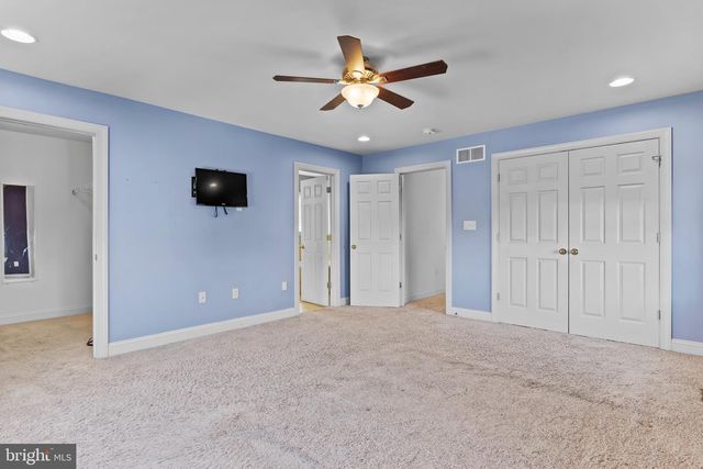 15 WARGO LN, Dillsburg, PA 17019