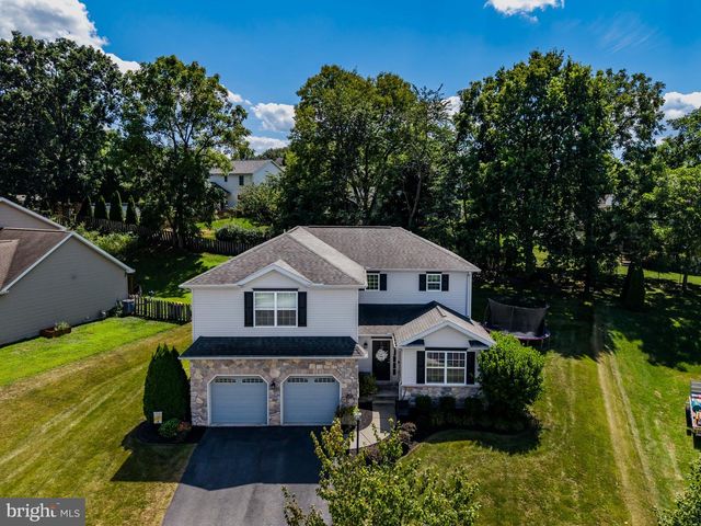 15 WARGO LN, Dillsburg, PA 17019