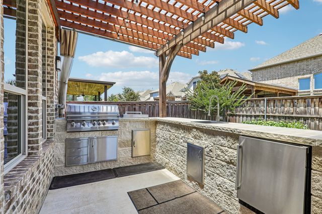 1123 Blue Lake Boulevard, Arlington, TX 76005