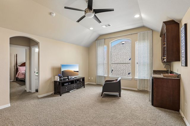 1123 Blue Lake Boulevard, Arlington, TX 76005