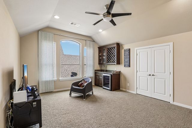 1123 Blue Lake Boulevard, Arlington, TX 76005