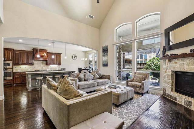 1123 Blue Lake Boulevard, Arlington, TX 76005