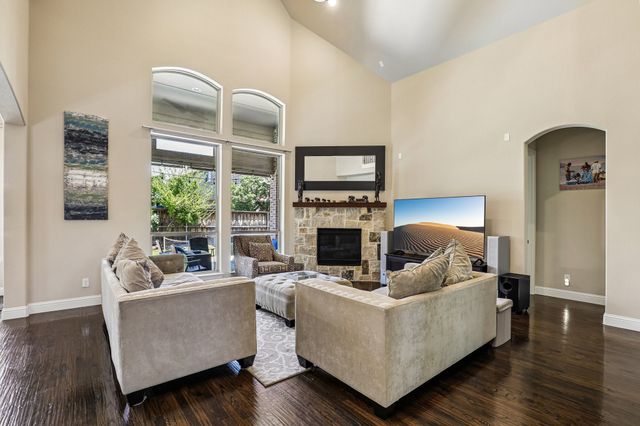 1123 Blue Lake Boulevard, Arlington, TX 76005