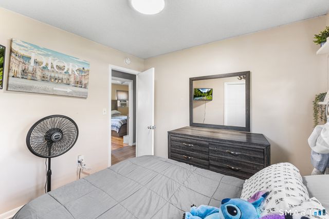 35 Wedgewood Drive, Waterbury, CT 06705