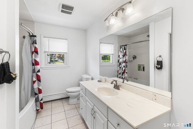 35 Wedgewood Drive, Waterbury, CT 06705
