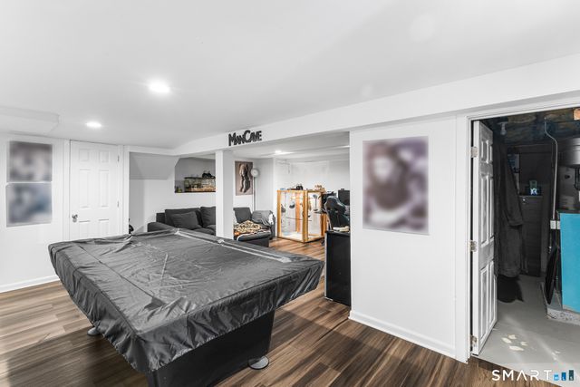 35 Wedgewood Drive, Waterbury, CT 06705
