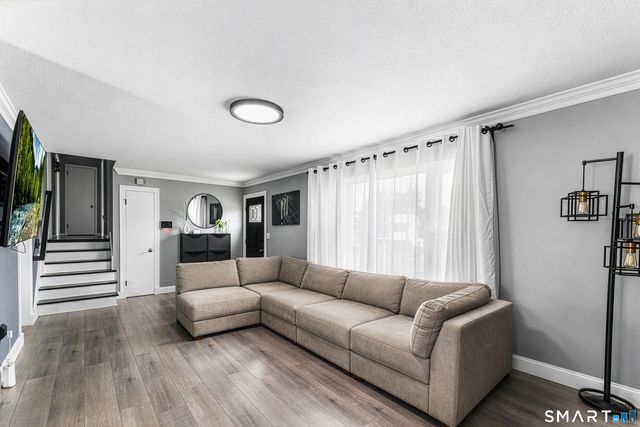 35 Wedgewood Drive, Waterbury, CT 06705