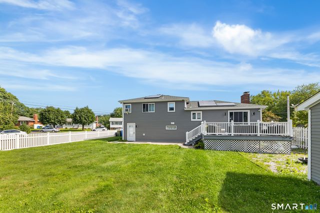 35 Wedgewood Drive, Waterbury, CT 06705