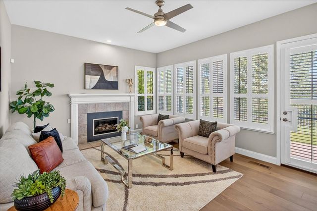 5200 Birkdale Way, San Jose, CA 95138