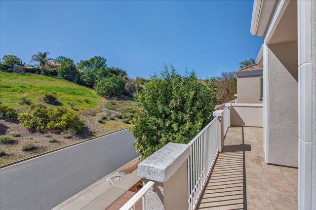 5200 Birkdale Way, San Jose, CA 95138