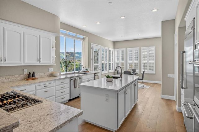 5200 Birkdale Way, San Jose, CA 95138