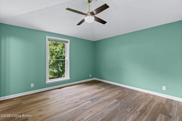 10104 Natalie Way, Louisville, KY 40299
