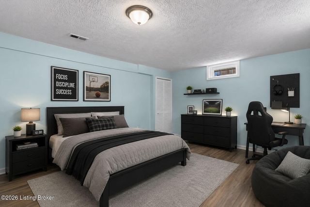 10104 Natalie Way, Louisville, KY 40299