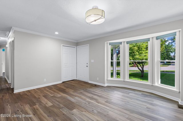 10104 Natalie Way, Louisville, KY 40299