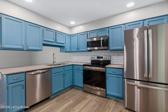 10104 Natalie Way, Louisville, KY 40299